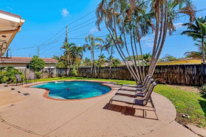 Heated Pool-High Speed Internet-3Bed/3Bath Home!